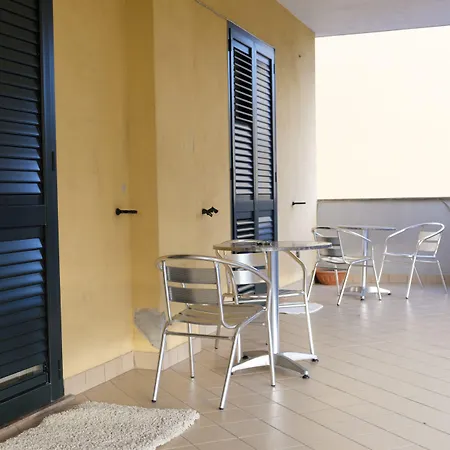 Nola Domus Alojamento de Acomodação e Pequeno-almoço 3*